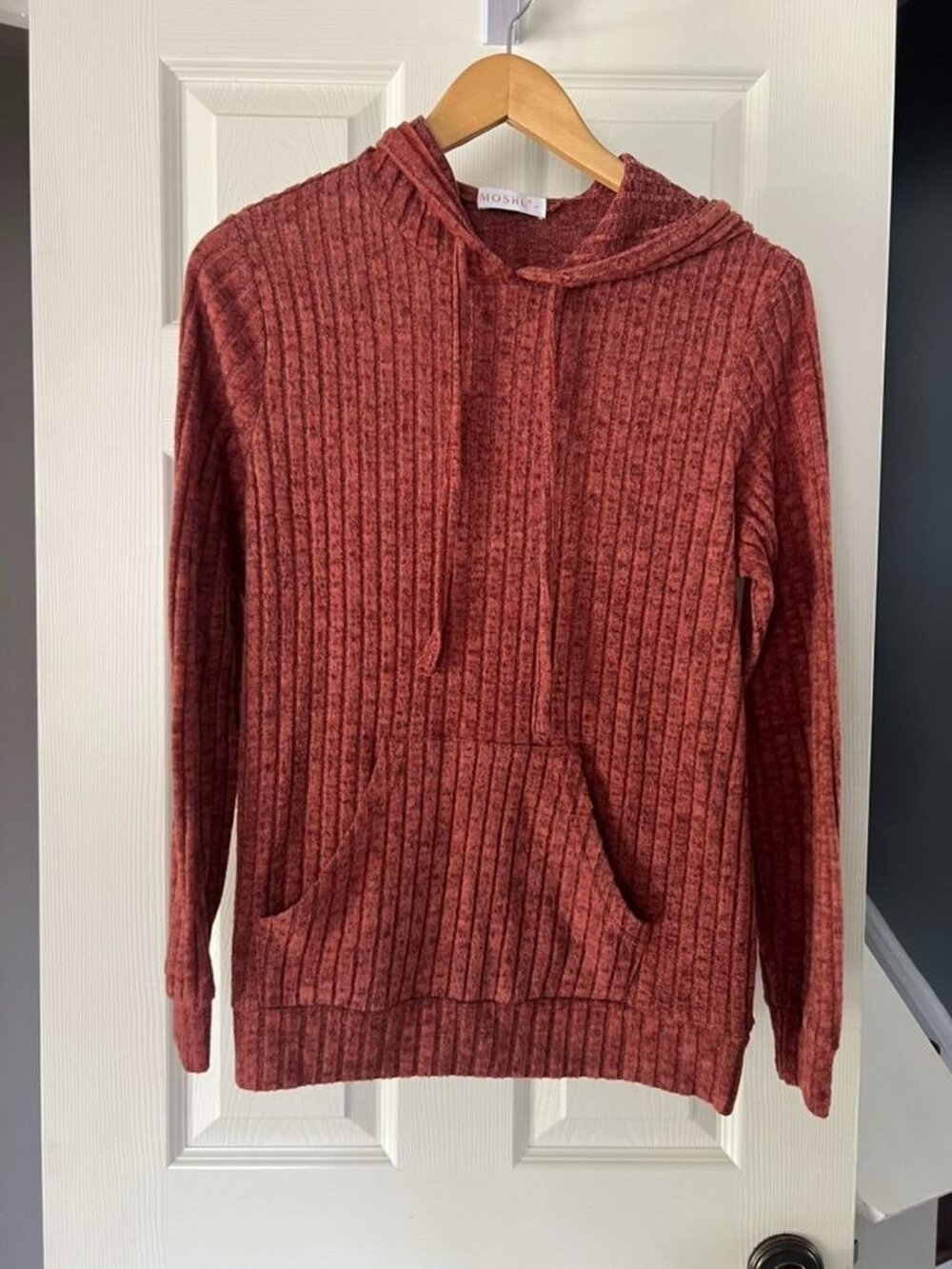 MOSHU Womens Small Rust Ribbed Hoodie Pullover Cozy Kangaroo Pocket